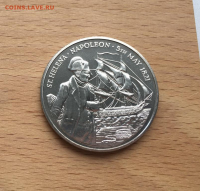 Крона Шайба Острова Святой Елены и Вознесения 50 пенсов 1986 - krona_shajba_ostrova_svjatoj_eleny_i_voznesenija_50_pensov_1986_napoleon_korabl_parusnik_flot
