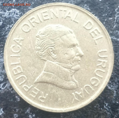 УРУГВАЙ 2 песо 1998 с 1 РУБ. (с блицем) до 3.12 - IMG_20211130_115740__01