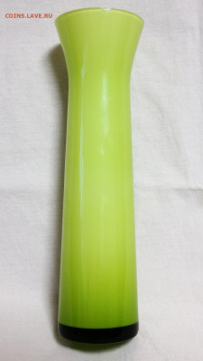 советское винтажное стекло. Зелёная ваза - ваза винтажна светло зеленая.JPG
