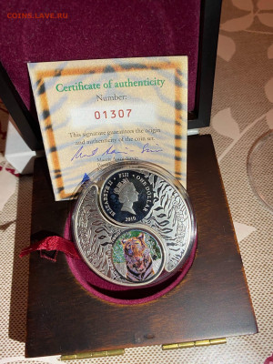 1 Доллар. Лунный календарь Год Тигра Бенгальский и Сибирский - 6_4SkQ0tMI4
