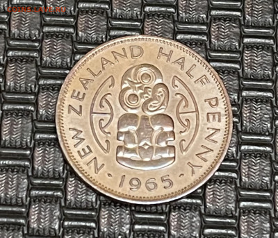 2 пенни 1960 идол Маори - CFF40DC6-AFD4-4DFC-A3AF-149A062BB170