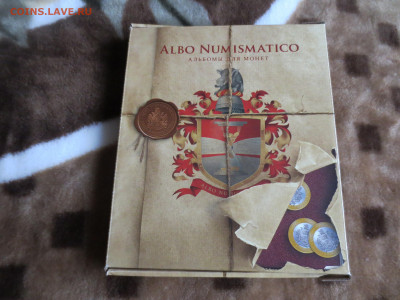 Альбом альбонумизматико для 10 рублей(биметалл). - IMG_5183.JPG