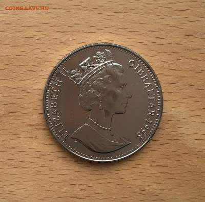Шайба Гибралтар 1 крона 1998 Уолтер Рэли Корабль Парусник - IMG_3819.JPG