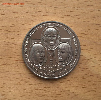 Крона Шайба Ниуэ 5$ долларов 1988 Чемпионы Теннис - IMG_3909.JPG