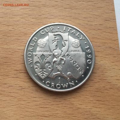 Крона Шайба Остров Мэн 1 крона 1990 Чемпионат мира футбол - IMG_3851.JPG