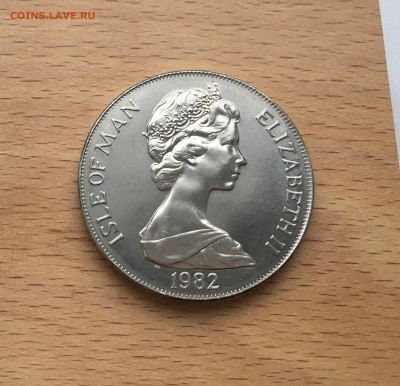Крона Шайба Остров Мэн 1 крона 1982 Чемпионат мира футбол - IMG_3869.JPG