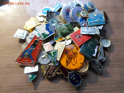 Значки разные 262шт. до 18.01 - SAM_9736.JPG