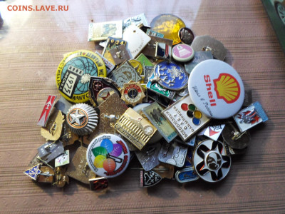 Значки разные 262шт. до 18.01 - SAM_9735.JPG