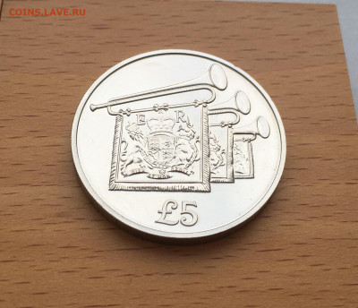 Крона Шайба Джерси 5 фунтов 2012 60 лет правлению Королевы - IMG_5148.JPG