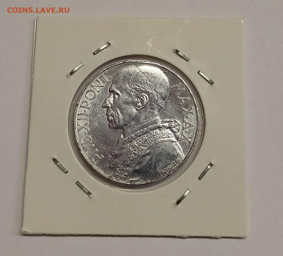 Ватикан 10 лир 1948. Тираж - 60 000 шт. - 9