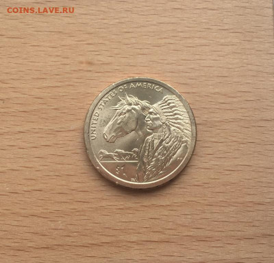 США 1$ доллар 2012 двор P Сакагавея Торговые пути 17 века - ssha_1_dollar_2012_dvor_p_sakagaveja_torgovye_puti_17_veka_indeec_korennye_zhiteli_ameriki