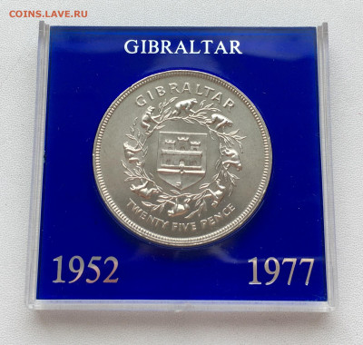 Крона Шайба Гибралтар 25 новых пенсов 1977 25 лет правлению - IMG_7762.JPG