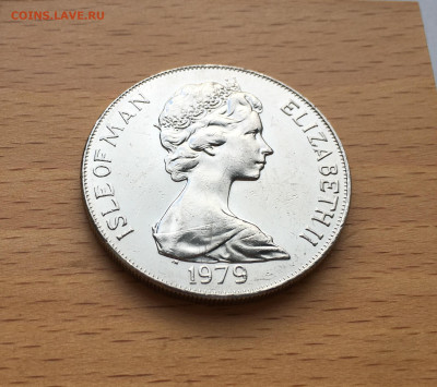 Шайба Остров Мэн 1 крона 1979 Ост-индский корабль - IMG_8172.JPG