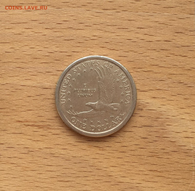 США 1$ доллар 2000 двор D Сакагавея Индианка Парящий Орёл - IMG_7731.JPG