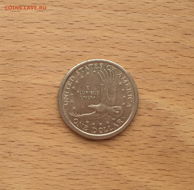 США 1$ доллар 2000 двор D Сакагавея Индианка Парящий Орёл - IMG_7709.JPG
