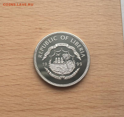 Крона Шайба Либерия 2,5$ долларов 1999 Олимпийские Игры - krona_shajba_liberija_2_5_dollarov_1999_letnie_olimpijskie_igry_sidnej_fakel_ogon_sport_olimpiada (1)