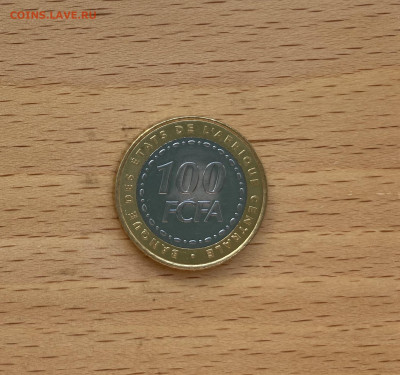 Биметалл Центральная Африка BEAC 100 франков 2006 флора - IMG_5641.JPG