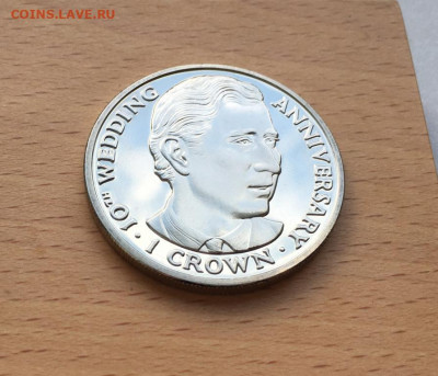 Крона Шайба Остров Мэн 1 крона 1991 принц Чарльз - krona_shajba_ostrov_men_1_krona_1991_princ_charlz_10_let_svadbe_princa_charlza_i_princessy_diany (4)