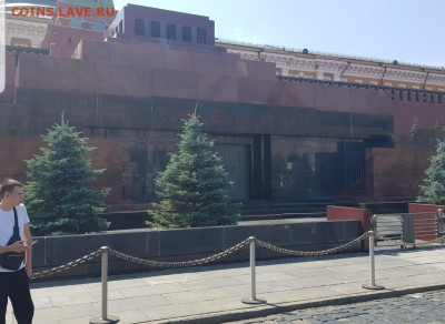 Как вы относитесь к драпировке мавзолея на 9 мая? - Screenshot_20220710-180506_Gallery