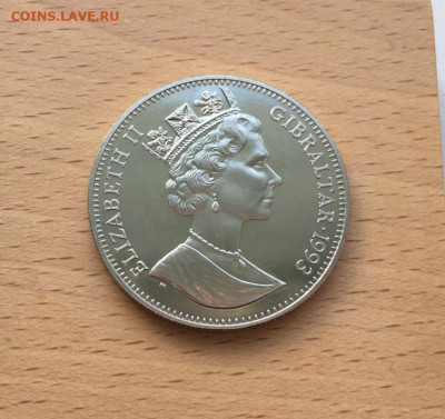 Шайба Гибралтар 1 крона 1993 Зимние Олимпийские Игры Слалом - krona_shajba_gibraltar_1_krona_1993_zimnie_olimpijskie_igry_lillekhammer_1994_slalom_olimpiada_sport (1)