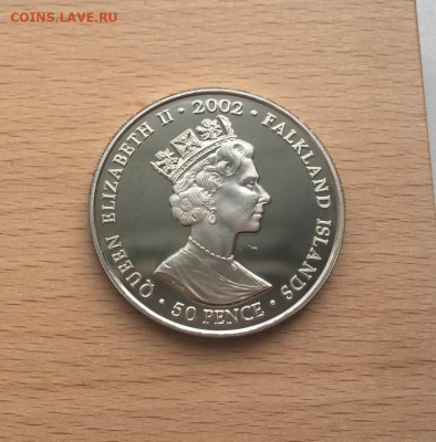 Крона Шайба Фолклендские острова 50 пенсов 2002 фейерверк - krona_shajba_folklendskie_ostrova_50_pensov_2002_weekend_finale_50_let_pravleniju_elizavety_fejerverk (1)