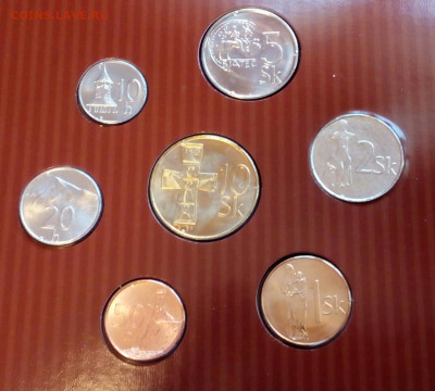Словакия. Набор монет Евро 2009 + Кроны UNC  до 15.09.22 - IMG_20220911_135845