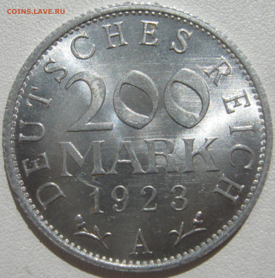 Германия Веймар 200 марок 1923 A холостое соударение 28.10 - IMG_1781.JPG