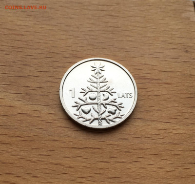 Латвия 1 лат 2009 Рождественская ель - IMG_2476.JPG