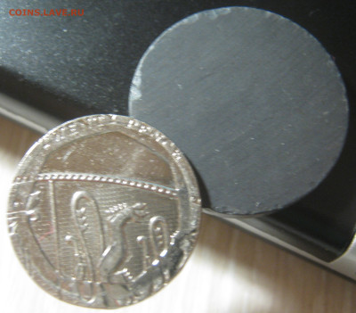 Великобритания 20 пенсов 2008 неродная заготовка и сплав - IMG_1283.JPG