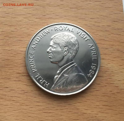 Крона Шайба Остров Вознесения 50 пенсов 1984 Королевский виз - krona_shajba_ostrov_voznesenija_50_pensov_1984_korolevskij_vizit_princa_endrju