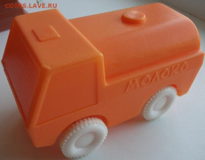 Игрушка СССР автоцистерна молоко 15.11.22 22ч.00мин мск - DSCF6714.JPG
