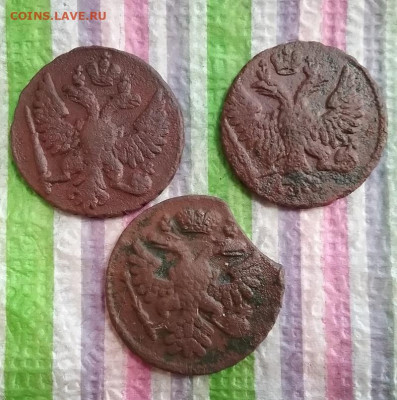 3 монеты: денга 1737 - 1749 до 28.11.2022 в 22 Мск - 20221123_140419 а