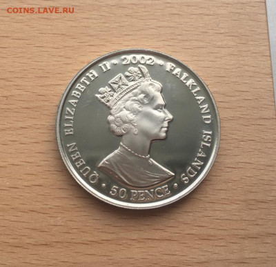 Крона Фолклендские острова 50 пенсов 2002 Игры Содружества - krona_shajba_folklendskie_ostrova_50_pensov_2002_50_let_pravleniju_elizavety_igry_sodruzhestva_sport (1)