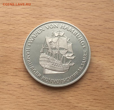 Крона Шайба жетон медаль Корабль Гамбург Wapen Von Hamburg - krona_shajba_zheton_medal_korabl_gamburg_wapen_von_hamburg_parusnik_flot_ostrov_gelgoland