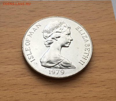 Крона Шайба Остров Мэн 1 крона 1979 Шлюпка - krona_shajba_ostrov_men_1_krona_1979_1000_let_tinvaldu_shljupka_korabl_parusnik_flot_lodka (3)