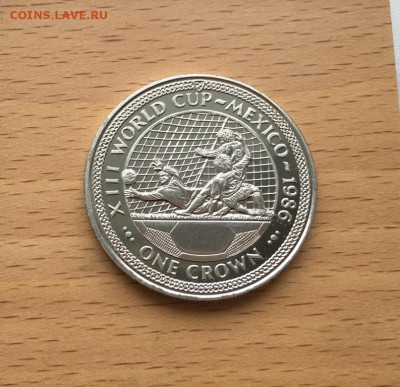 Крона Шайба Остров Мэн 1 крона 1986 Чемпионат мира по футбол - krona_shajba_ostrov_men_1_krona_1986_chempionat_mira_po_futbolu_meksika_futbolisty_sport