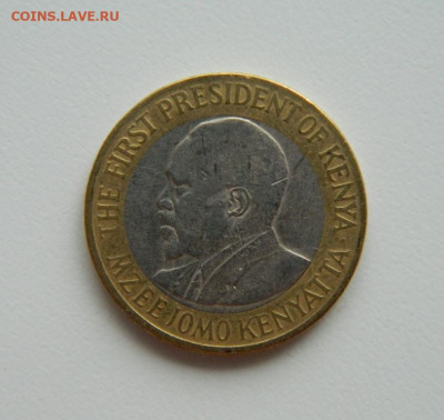 Кения 10 шиллингов 2005 г. (БИМ)  с рубля! до 12.01.23 - DSCN5799.JPG