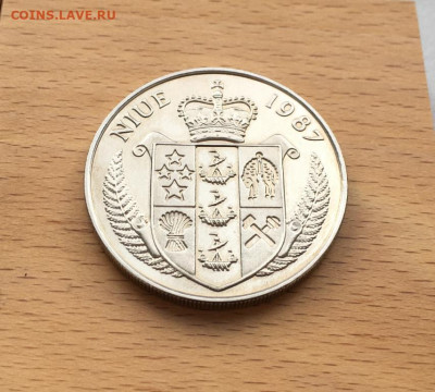 Крона Шайба Ниуэ 5 долларов 1987 Олимпийские Игры Сеул 1988 - krona_shajba_niue_5_dollarov_1987_olimpijskie_igry_seul_1988_tennis_boris_bekker_sport_olimpiada (3)