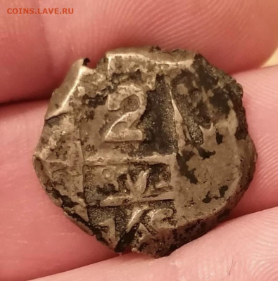 Серебряная монетка на опознание и определение стоимости - 726E3714-5BA9-4325-AE84-64EDA6A718AC