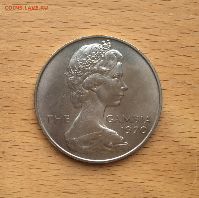 Гамбия 8 шиллингов 1970 Бегемот фауна животные Крона Шайба - IMG_4602.JPG
