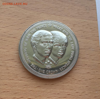 Шайба Остров Мэн 1 крона 1981 Свадьба Принца Чарльза Дианы - shajba_ostrov_men_1_krona_1981_svadba_princa_charlza_i_ledi_diany_portrety