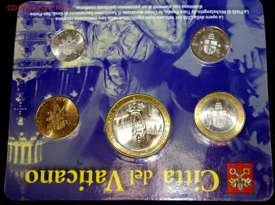 Набор из 4-х монет и медали Ватикана, лиры 09.02.23. 21-00 - IMG_1931.JPG
