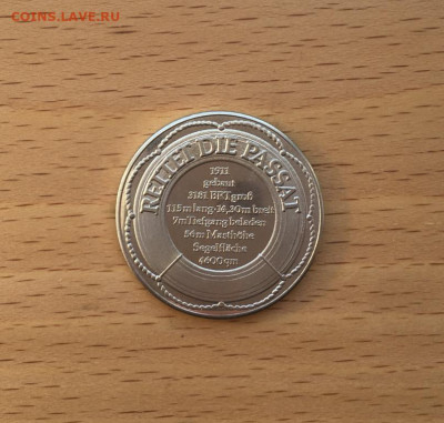 жетон памятная настольная медаль Viermastbark Passat Корабль - zheton_pamjatnaja_nastolnaja_medal_viermastbark_passat_korabl_parusnik_flot_4_kh_machtovyj_bark_passat (1)