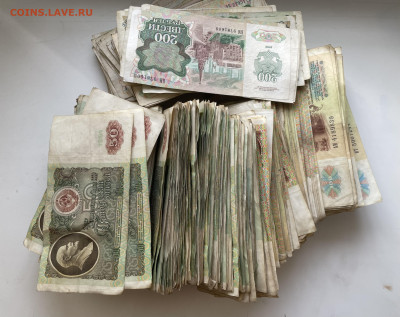 50, 100, 200 рублей 1991-92 гг. 500 шт. до 4.03.23 - BBF65345-4570-4793-A6A1-5239BDF6A909