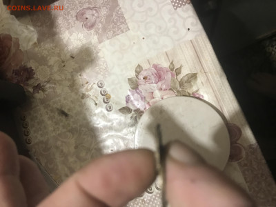 На фото не видно, но гурт местами ребристый - image