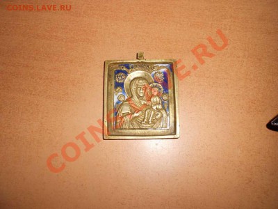 иконка, пластика, с эмалями - И,
