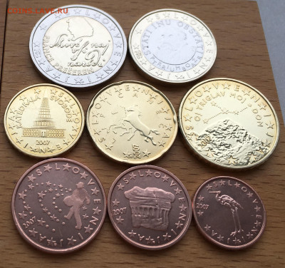 набор евро Словения 2007 биметалл 2 1 евро 50 20 10 5 2 1 - IMG_6094.JPG