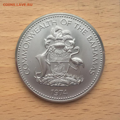 Крона Шайба Багамские острова 10$ долларов 1974 Багамы - krona_shajba_bagamskie_ostrova_10_dollarov_1974_unc_bagamy_1_j_god_nezavisimosti_diametr_50_mm_cu_ni (1)