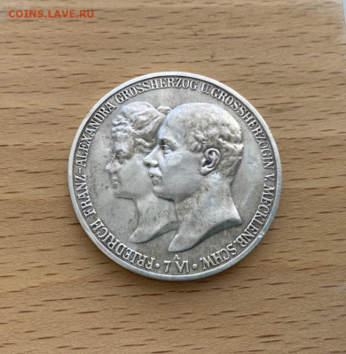 Мекленбург Шверин 5 марок 1904 Свадьба Герцога Франца IV - meklenburg_shverin_5_marok_1904_svadba_gercoga_fridrikha_franca_iv_germanskaja_imperija_serebro_krona (4)