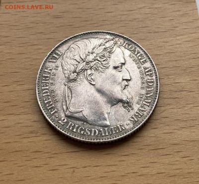 Дания 2 Ригсдалера 1863 Смерть Фредерика VII - danija_2_rigsdalera_1863_smert_frederika_vii_vstuplenie_na_prestol_kristiana_ix_serebro_krona_shajba (4)